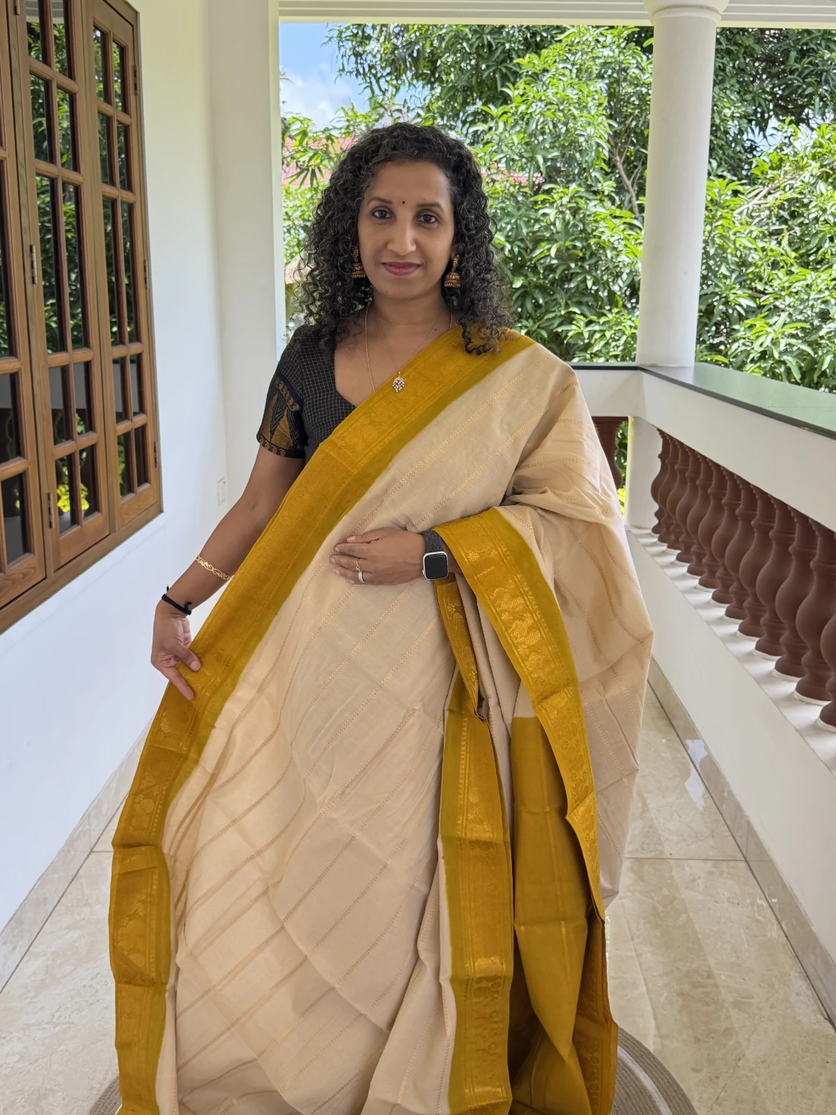 Dark Cream & Mustard Yellow Madurai Sungudi Cotton Saree with Velthari Design 